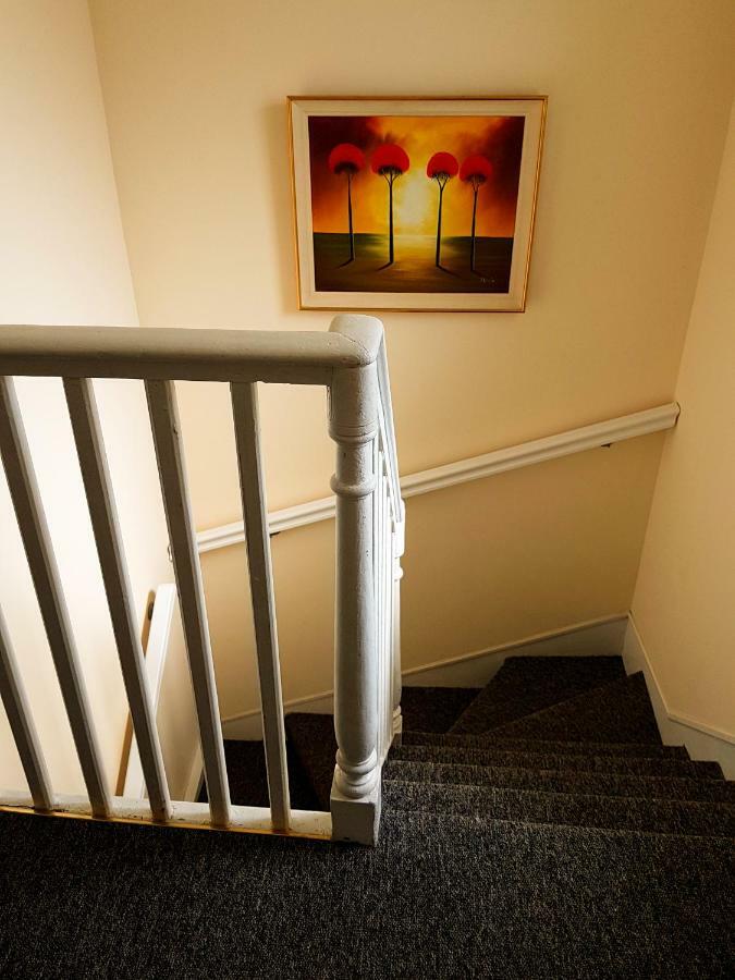 Townhouse In Centre Of Cobh Apartamento Exterior foto