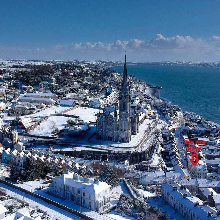 Townhouse In Centre Of Cobh Apartamento Exterior foto