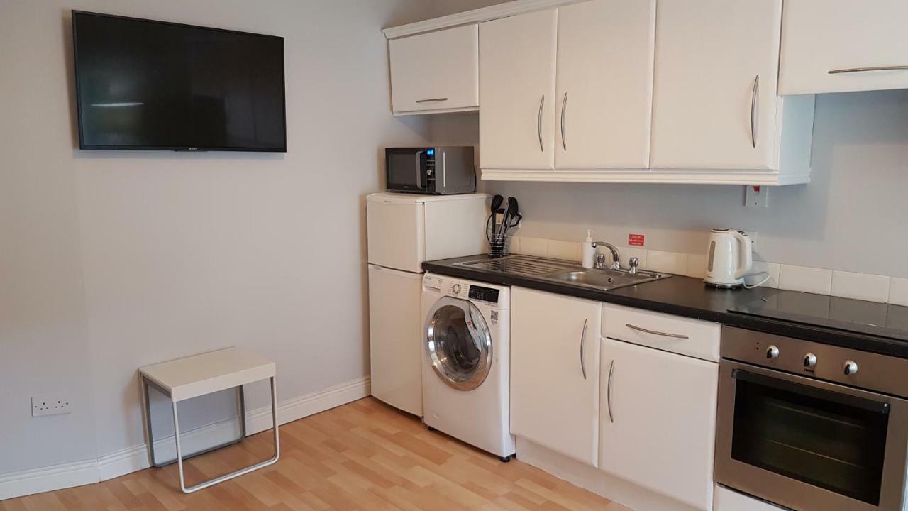 Townhouse In Centre Of Cobh Apartamento Exterior foto